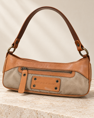 Bur•erry Shoulder Bag