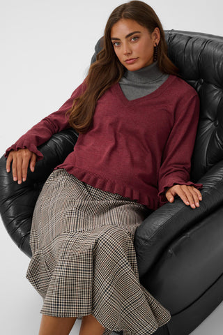 CUclare Annemarie Frill V-Neck Sweater | Chocolate Truffle Melange (Wine)