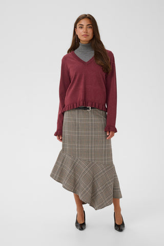 CUclare Annemarie Frill V-Neck Sweater | Chocolate Truffle Melange (Wine)