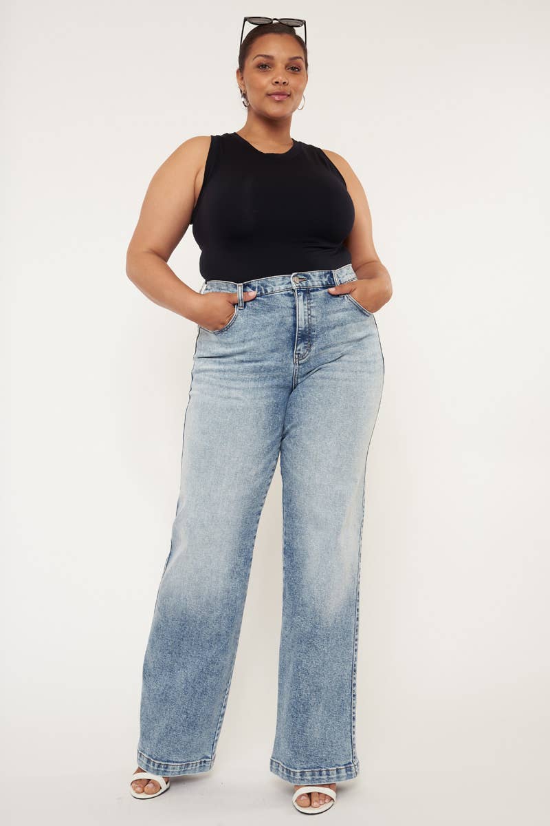 Allison Ultra High Rise 90's Flare Kancan Jeans | SZ 16W-22W